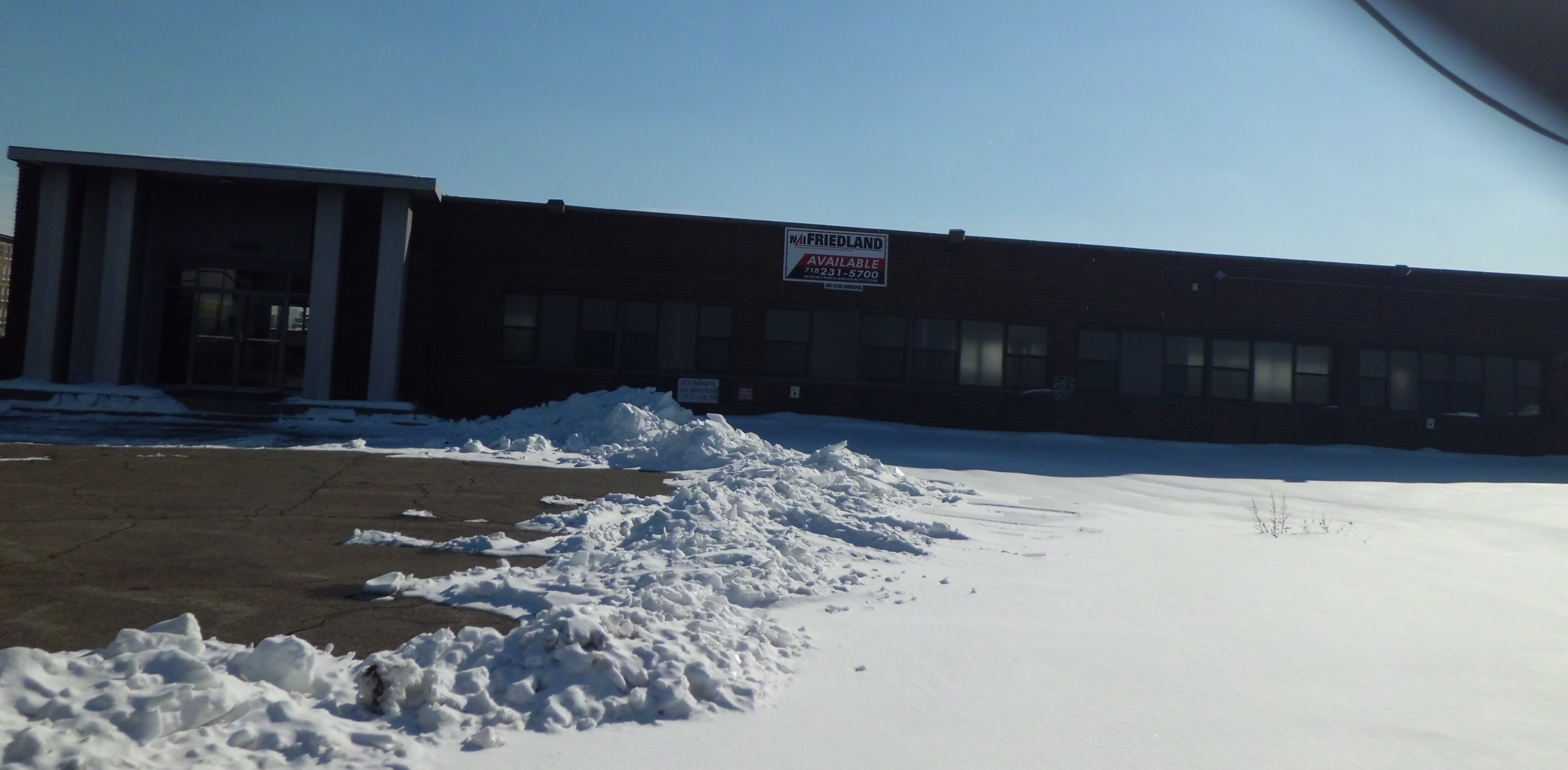 Community board looks to keep auto shops out