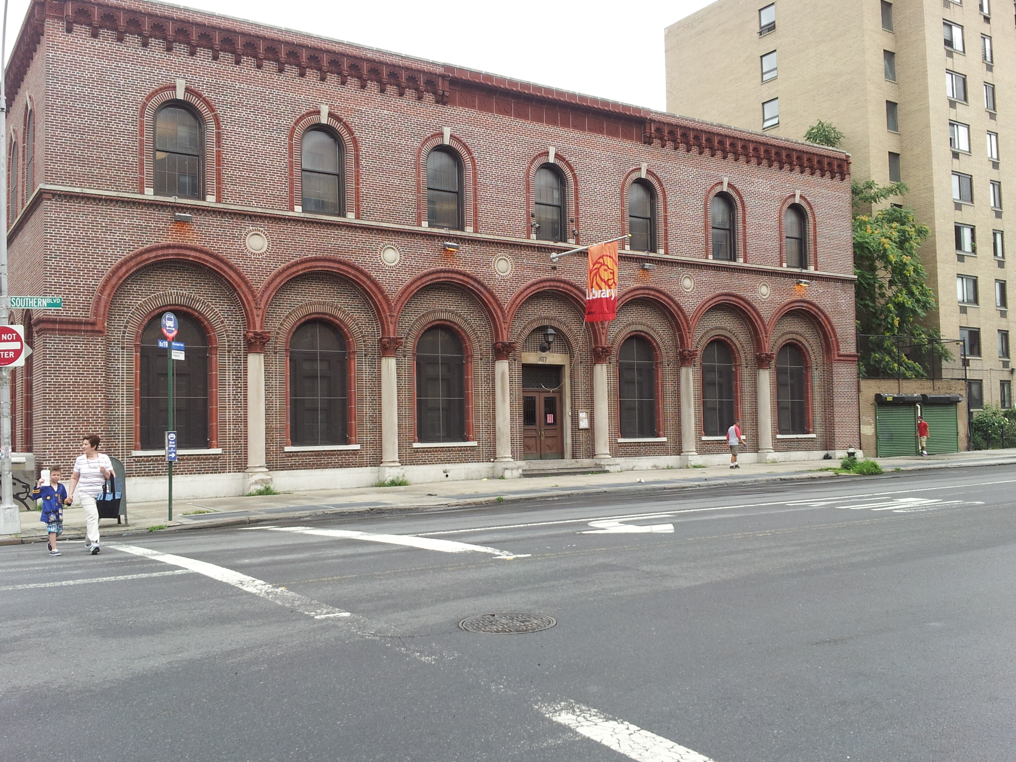 Teen Center proposed in Hunts Point library