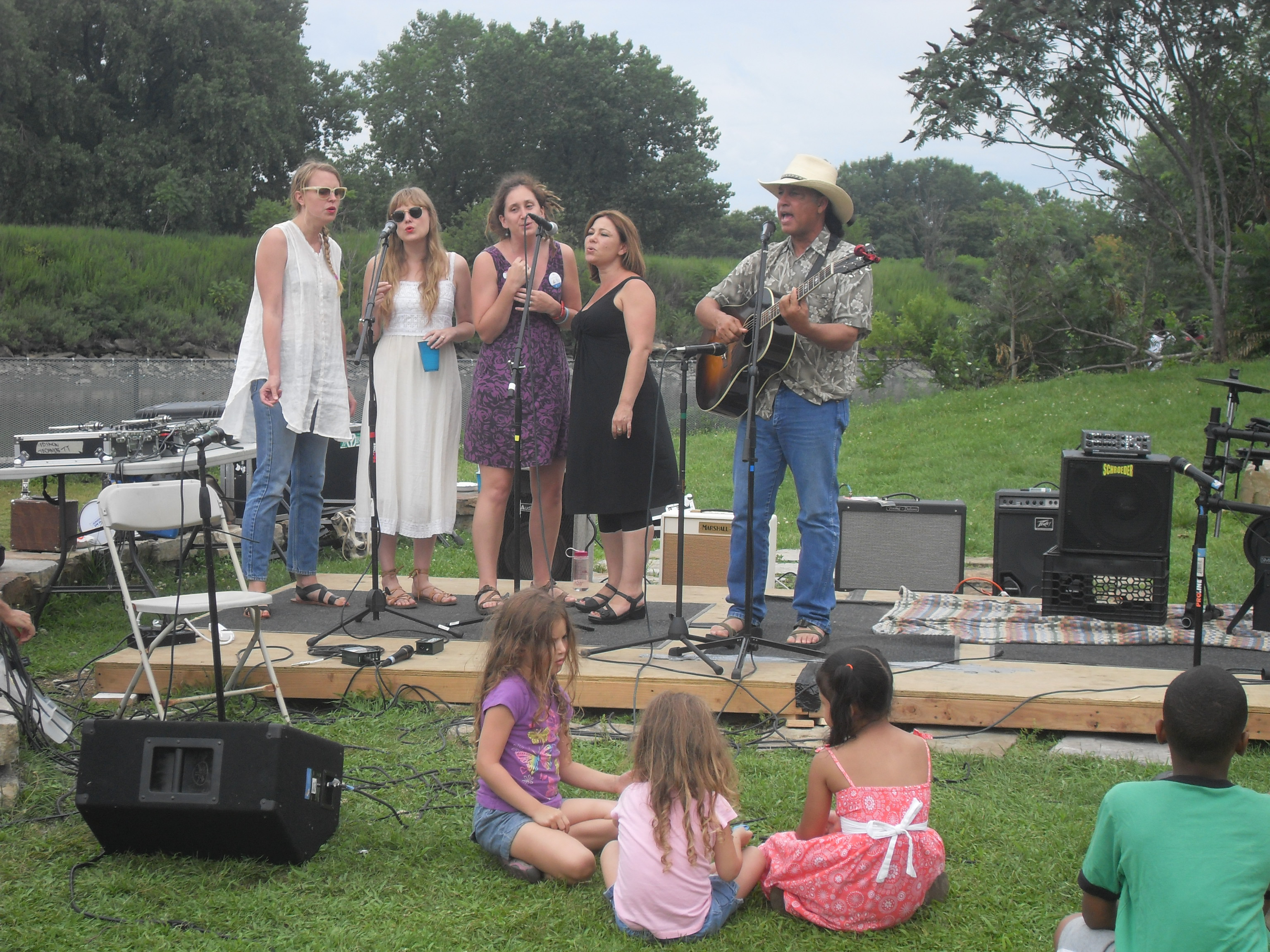 Rocking the Boat honors the Seegers