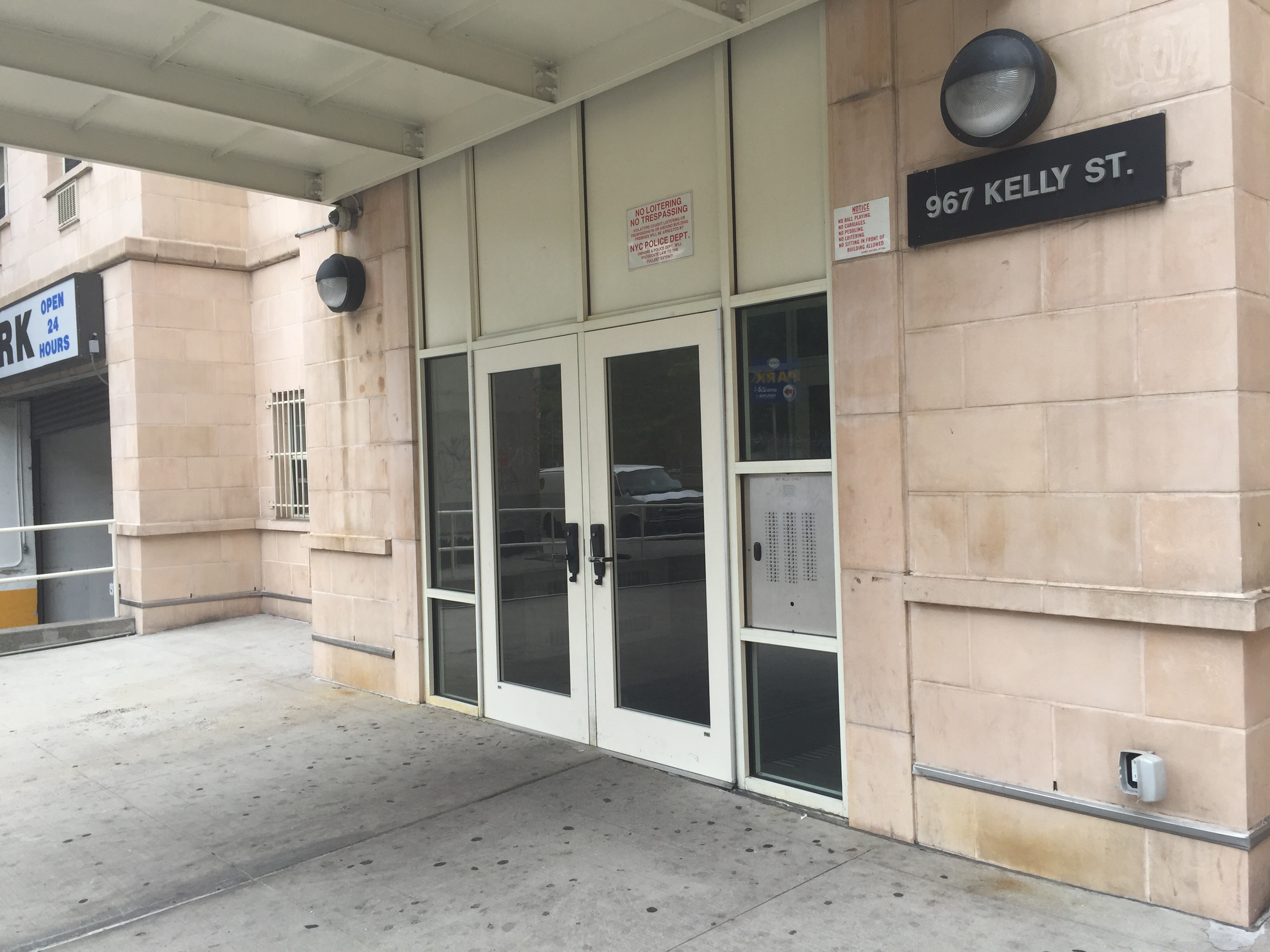 Deterioration, intruders plague Longwood building