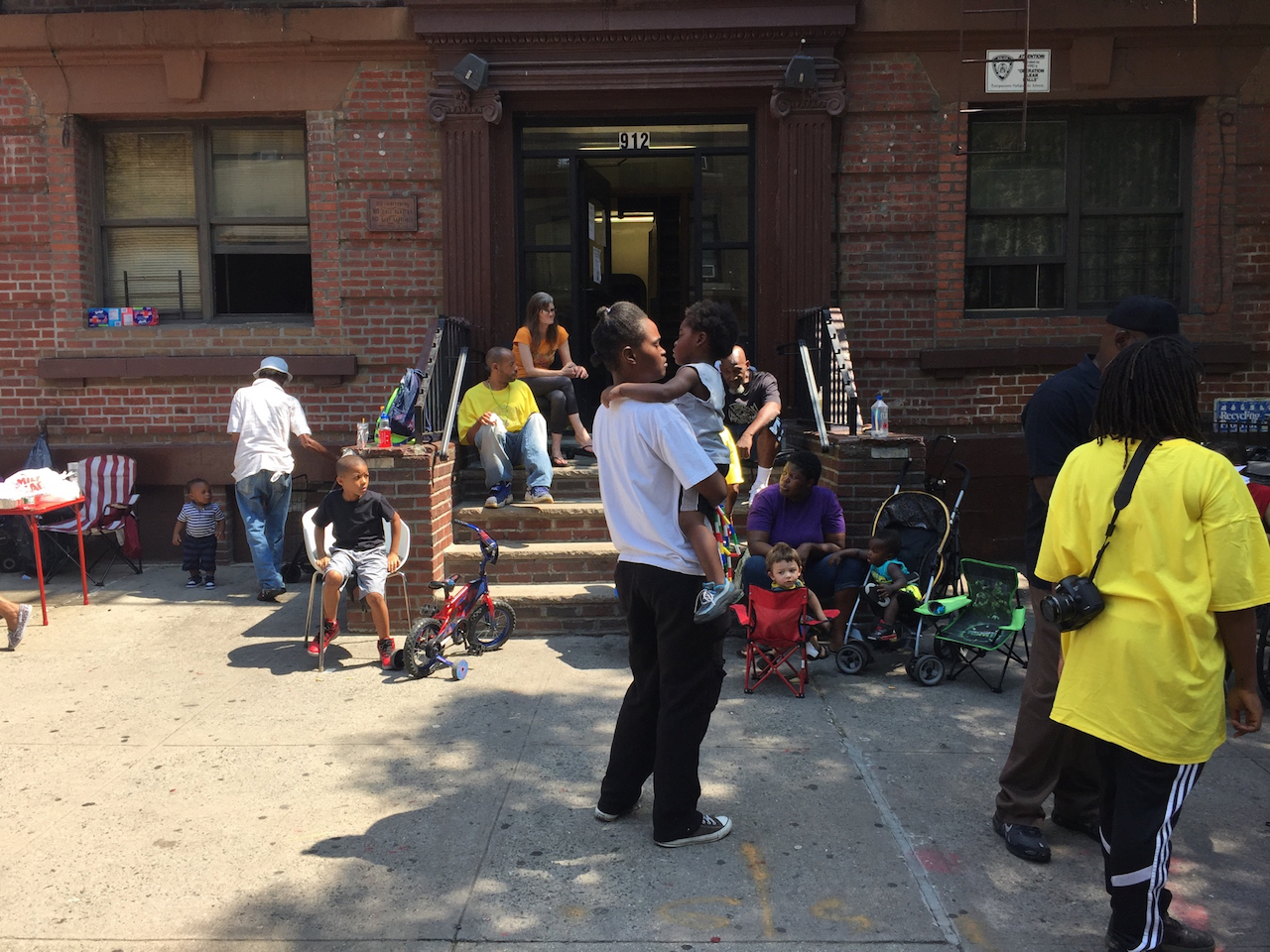 Block party brings neighbors together